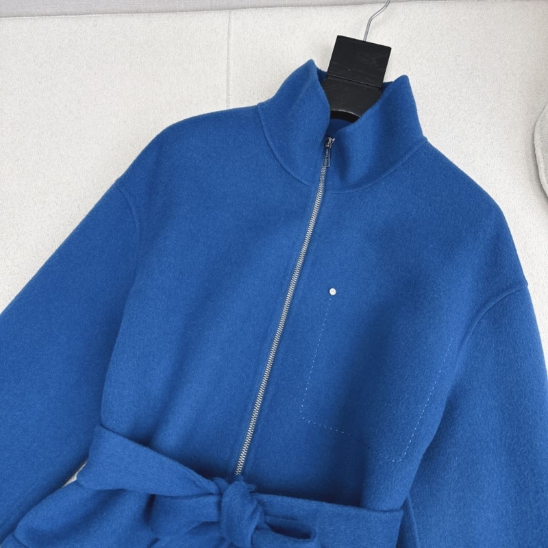 H**me5 outwear